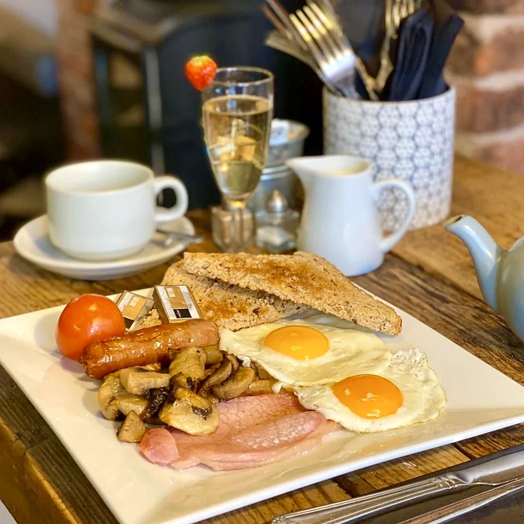 Bensons cooked breakfast with eggs and toast